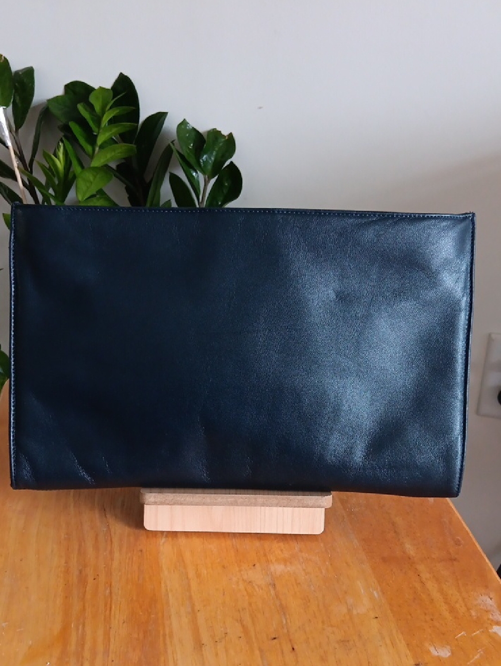 FS Original Leather Envelope Clutch with Gold Medallion Navy - Picture 5 of 5